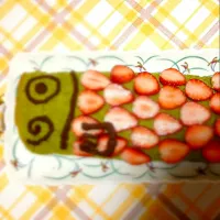 Snapdishの料理写真:屋根より高くな～れ、鯉のぼりロールケーキ❤|Tomokoさん