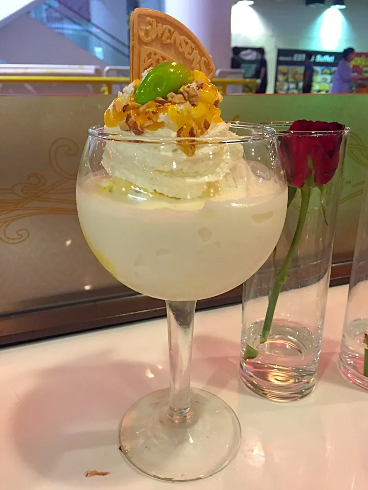 Mango & coconut jelly ice-cream parfait|Cloudy Gさん