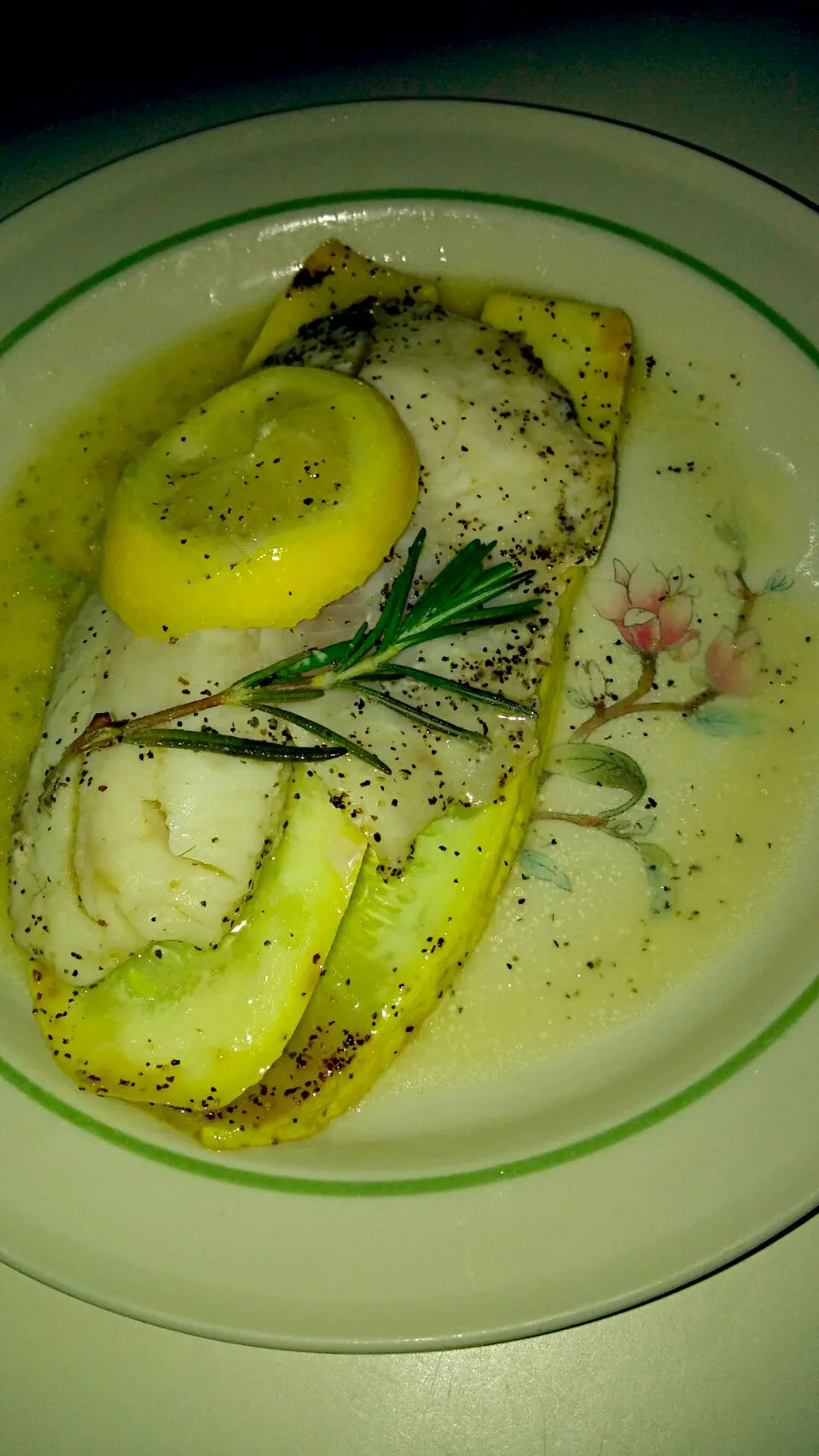 Fish in a pouch with squash and rosemary|Erin Bizzieさん