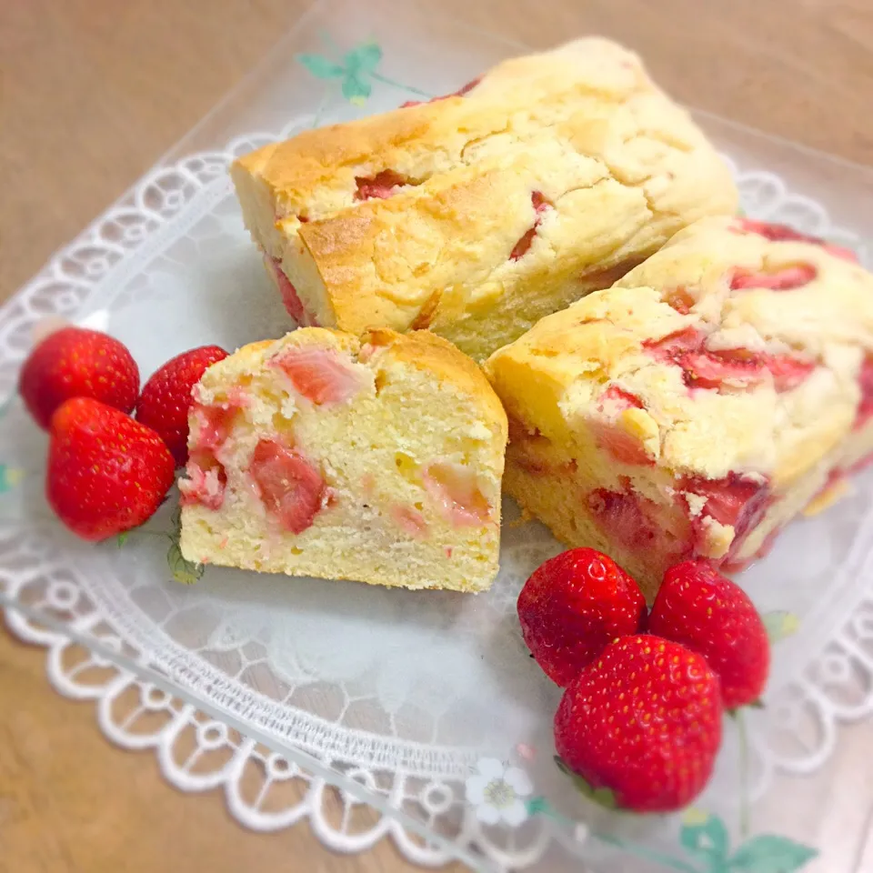 リーチさんの料理 フレッシュ苺のミルキーマフィン🍓|Tomomi Kigoshiさん