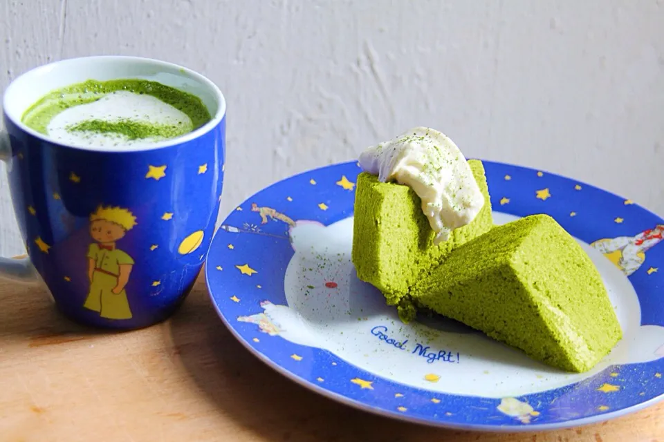 Matcha cake & matcha latte|Misstyさん