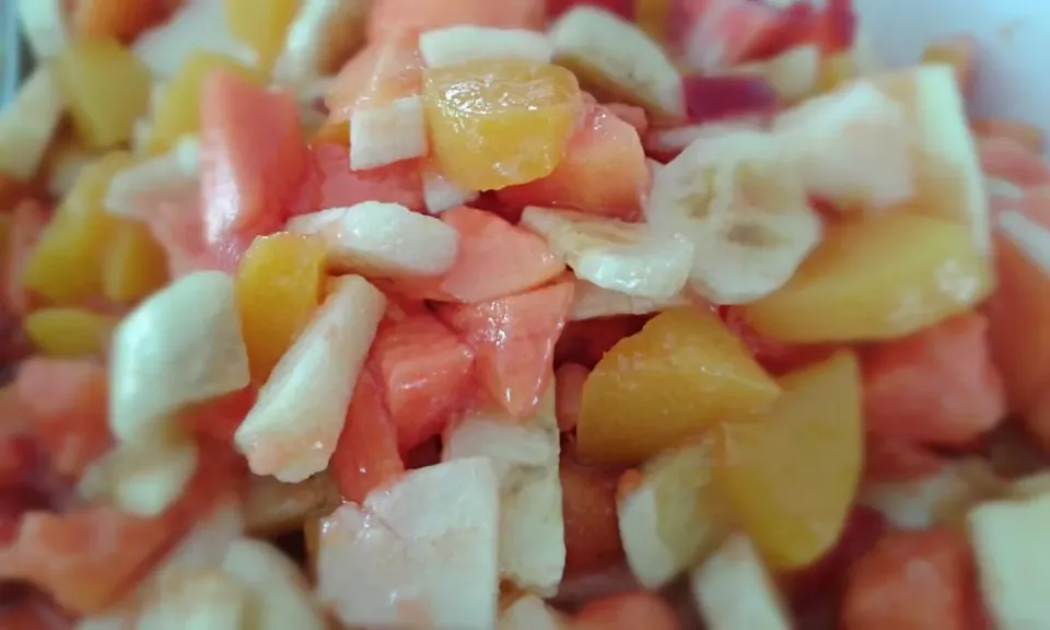 Snapdishの料理写真:Ensalada de frutas|Teresa Daniela Villagómez Riosさん