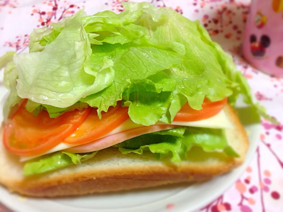 ぉはようございます。ちょっと食べづらい(^^;; けれど…美味しいゎ♪|foochanさん