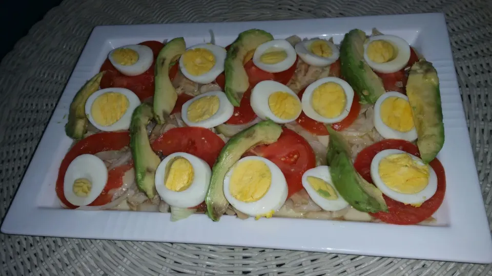 salted cod fish salad with onion tomato eggs olive oil|Frank Ortizさん