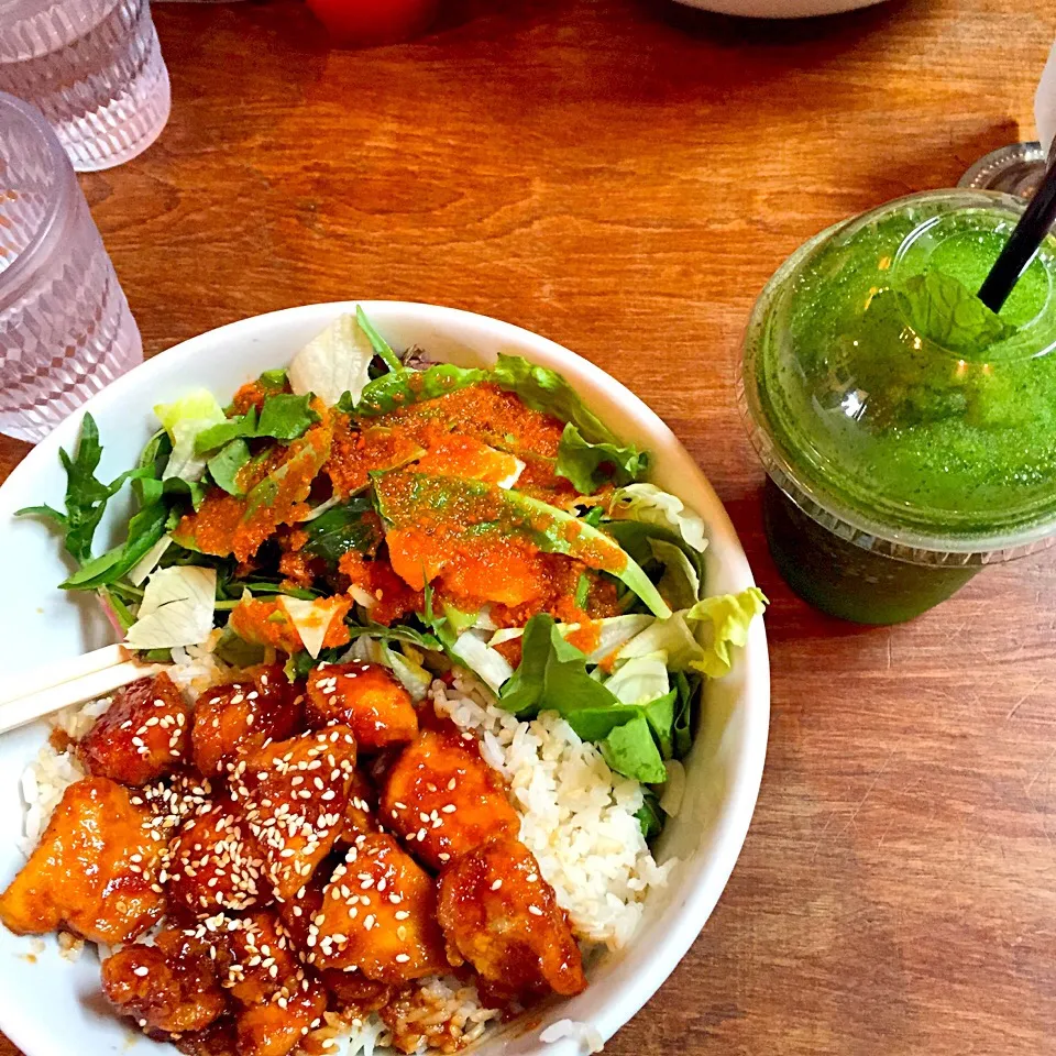 Snapdishの料理写真:Chicken Teriyaki/Mint Lemonade|henry mauldinさん