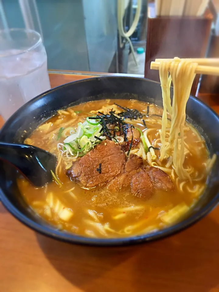 ラーメンハウスのカレーラーメン☆|Katsuya Murakamiさん