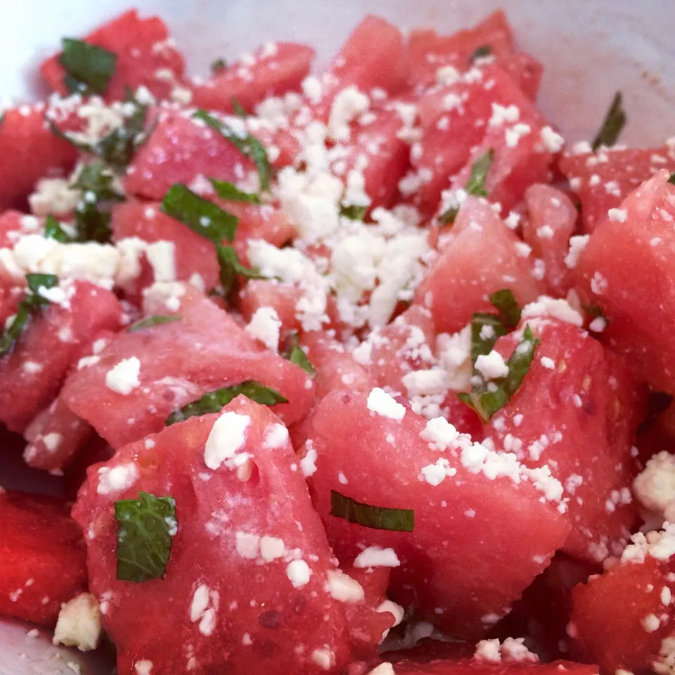 Spring Salad: Cubed Watermelon w/ Red Wine Vinegar, Olive oil, fresh mint and Feta Cheese|Curt Chillさん