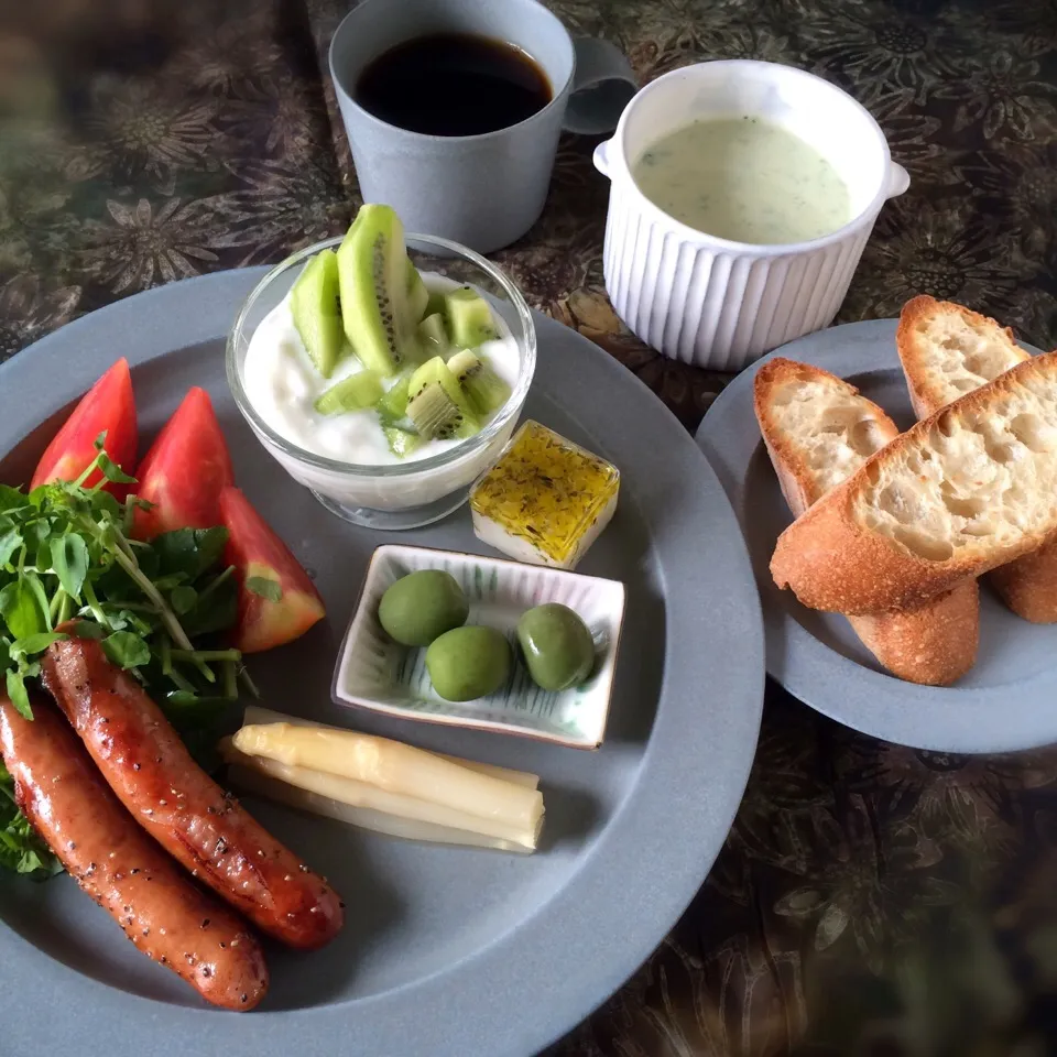 今日の朝ごはん|ぺんぎんさん