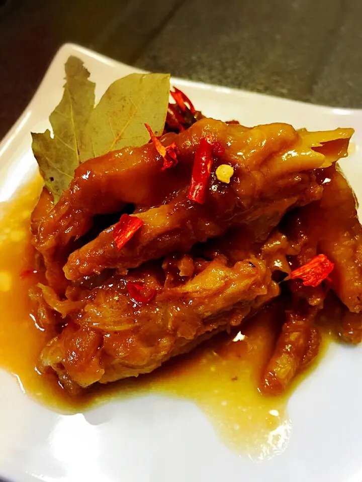 Spicy Chicken feet Adobo in Coconut milk|Laarni Nabongさん