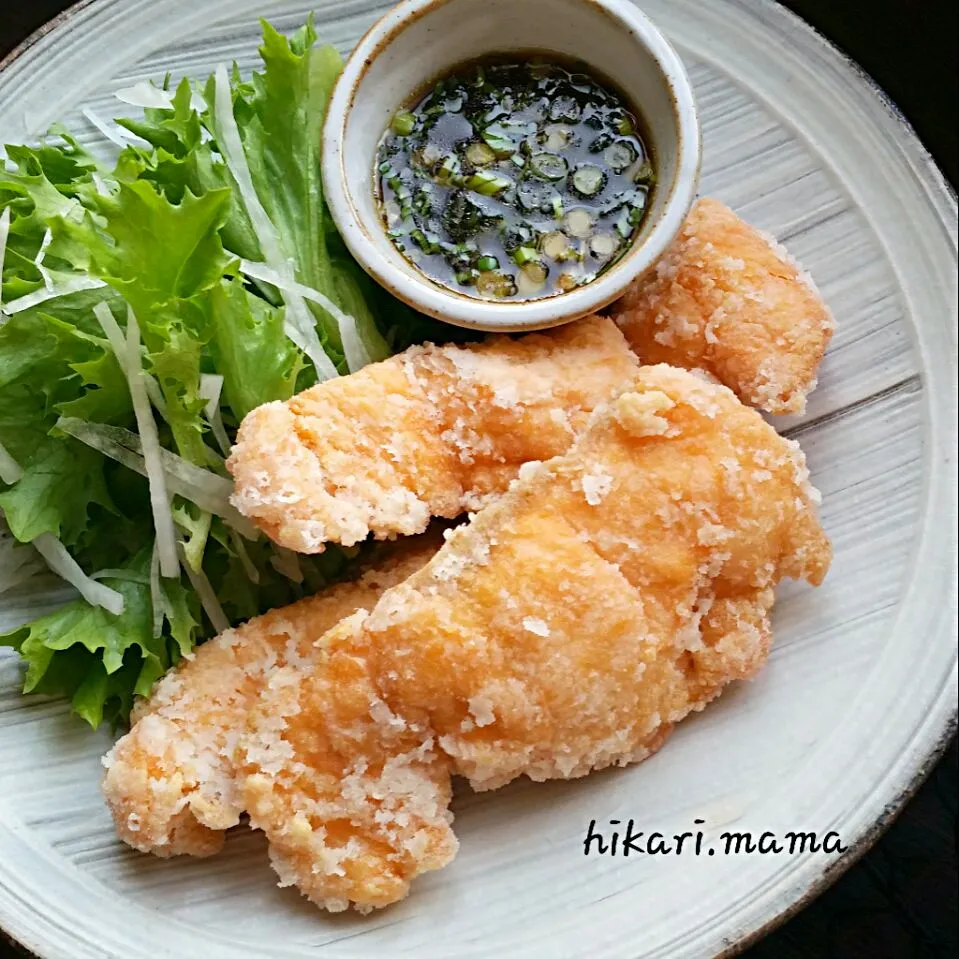 鮭竜田揚げに~またまたいつもの油淋鶏タレ~😂
今日はお魚メインの夕飯です(ง ´ω｀)ว ～♪|ひかりママさん