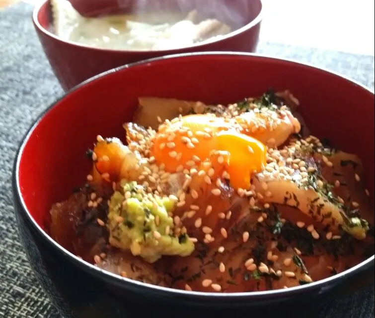 ヒラメとハマチの漬け丼、有明海の一番海苔かけて|直樹さん