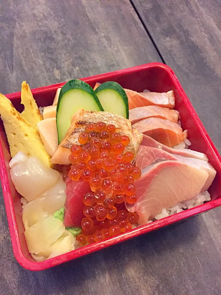 Snapdishの料理写真:chirashi-don|hweeyhさん