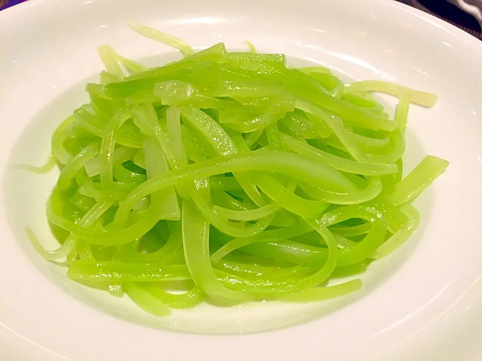 Sautéed shredded lettuce shoots|Sky Blueさん