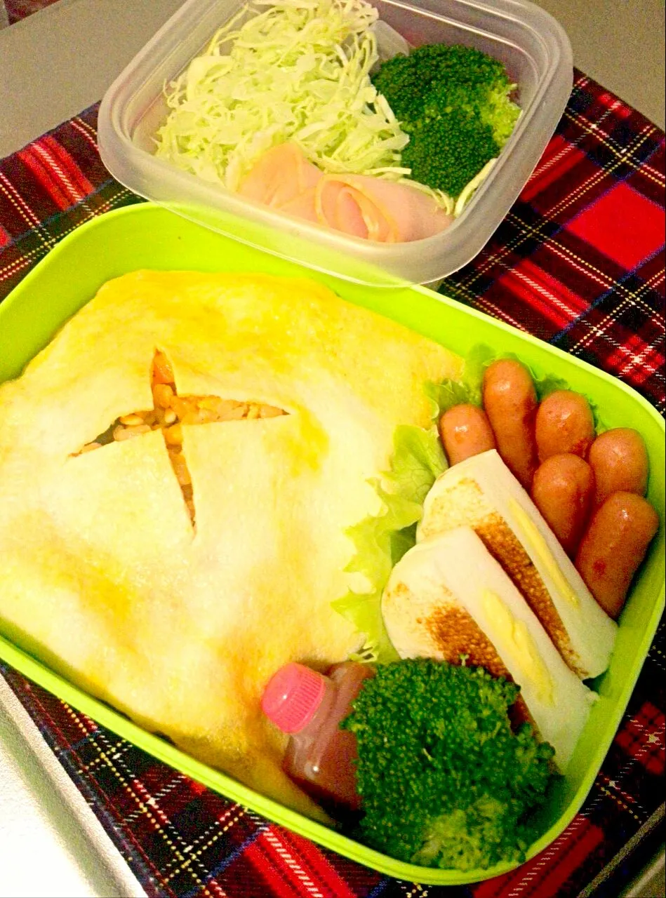 Snapdishの料理写真:ｵﾑﾗｲｽ弁当❤ご飯と木綿豆腐のﾊｰﾌﾊｰﾌのﾁｷﾝﾗｲｽでｶﾛﾘｰOFF！|こもず♪さん