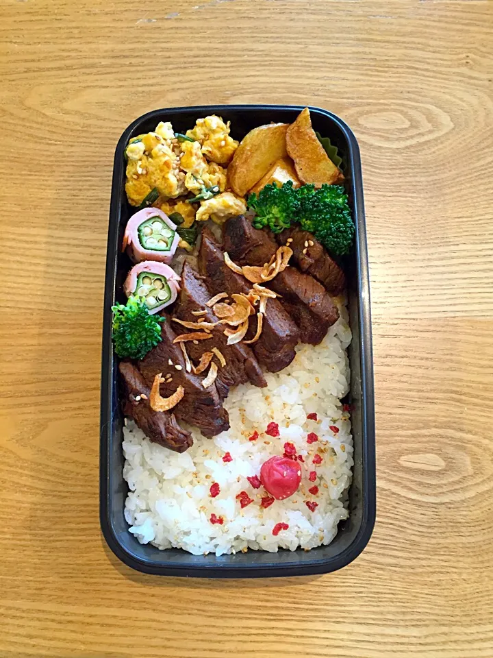 ステーキ丼＊弁当♪|hiromiさん