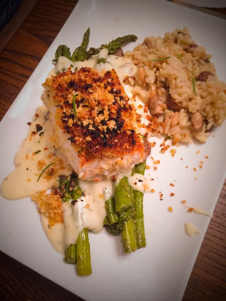 Halibut, asparagus, rice pilaf|chef_MelissaWさん