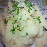 Homemade Mashed Potato topped with Parmesan & fresh chopped Parsley|Shahril Sohorさん