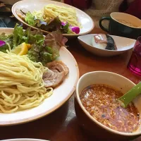 Snapdishの料理写真:辛つけ麺とみそつけ麺|nanaminoriさん