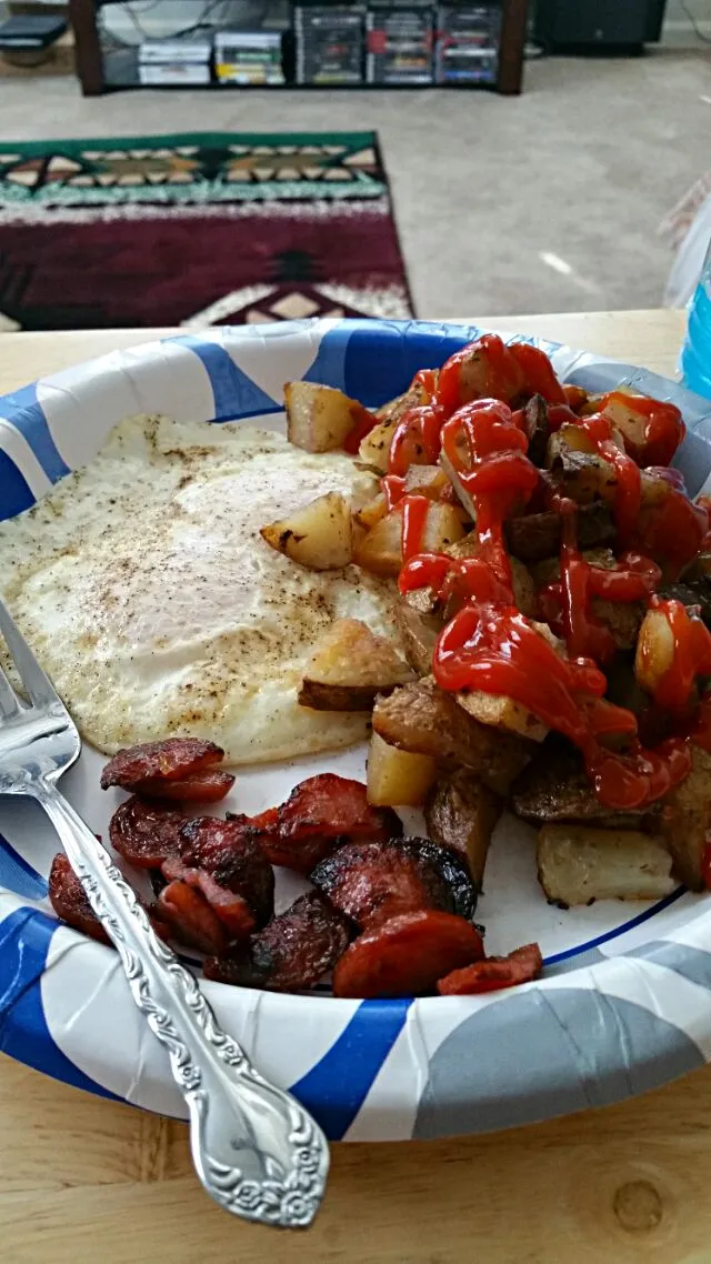 Eggs, Potato and sausage|Walking Wiseさん