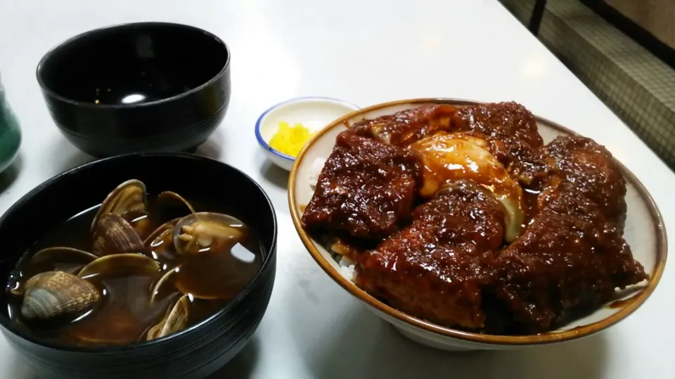 みそかつ丼 あさり味噌汁付き|さのすけさん