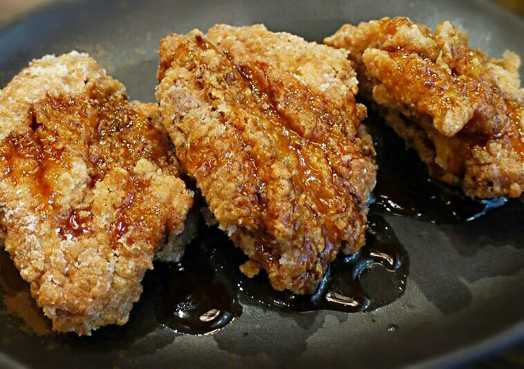 骨つきチキン竜田揚げ+レモポンで!乾いたカラダに染み渡る～ｳｨｰ🍺|ふかرさん