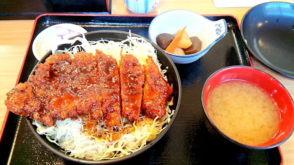 伊那谷名物ソースカツ丼|チャンコヤーマ♡さん