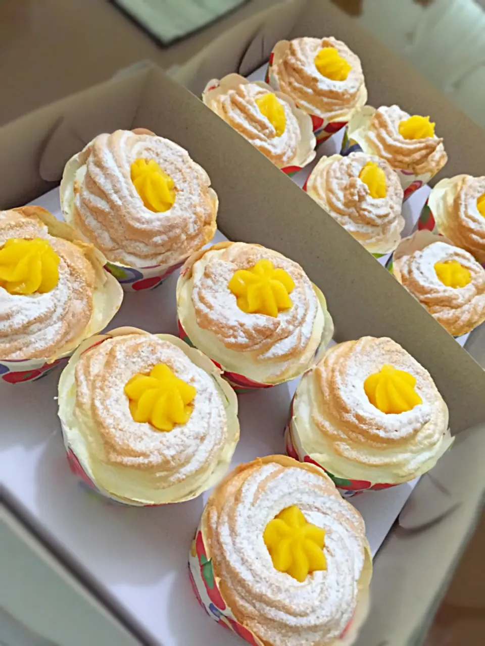 Brazo de Mercedes Cupcakes|Cru Sunさん