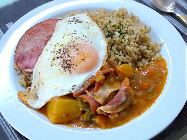 1皿ブランチ🍛残り物で適当ビリヤニ!?|ふかرさん