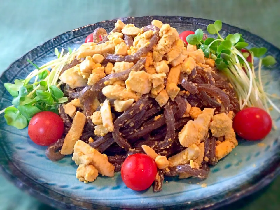 Yumiちゃんの料理 糸コンニャクとゆで玉子の炒め煮♪激リピ💛🍳|ぷっくりんこ💙さん