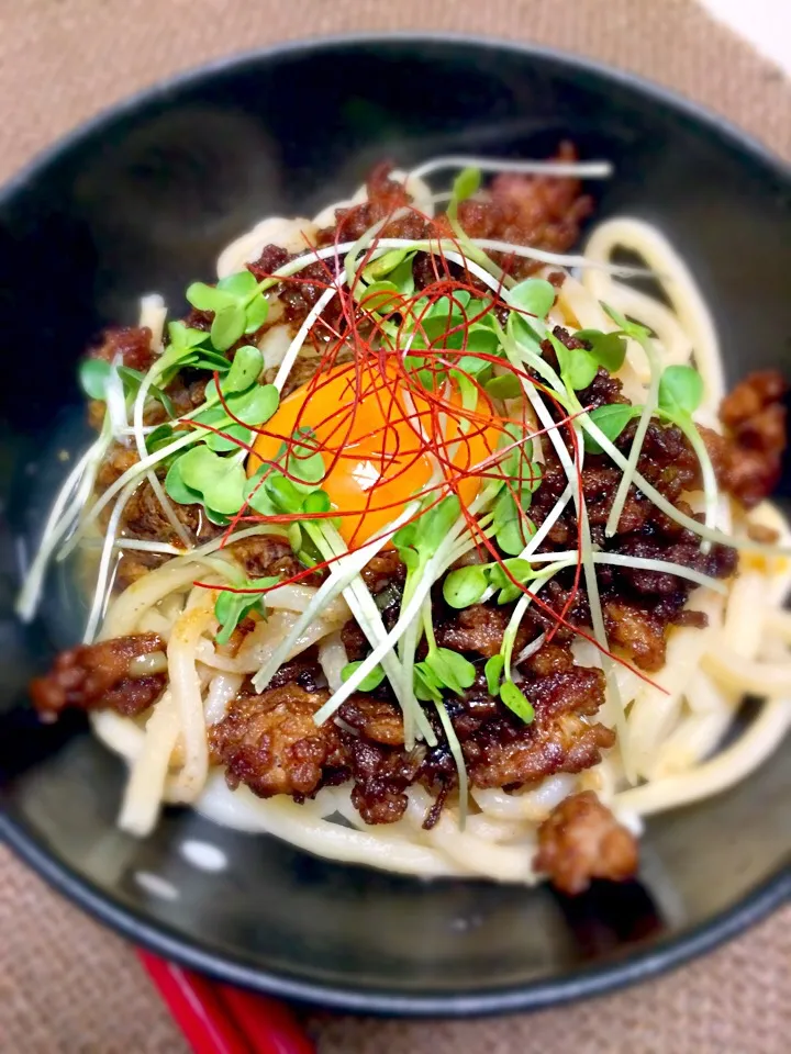 りりたんこぶさんの料理 隠し味はポン酢❕豚コマを刻んで作った汁なし担々うどん|まぁちゃんさん