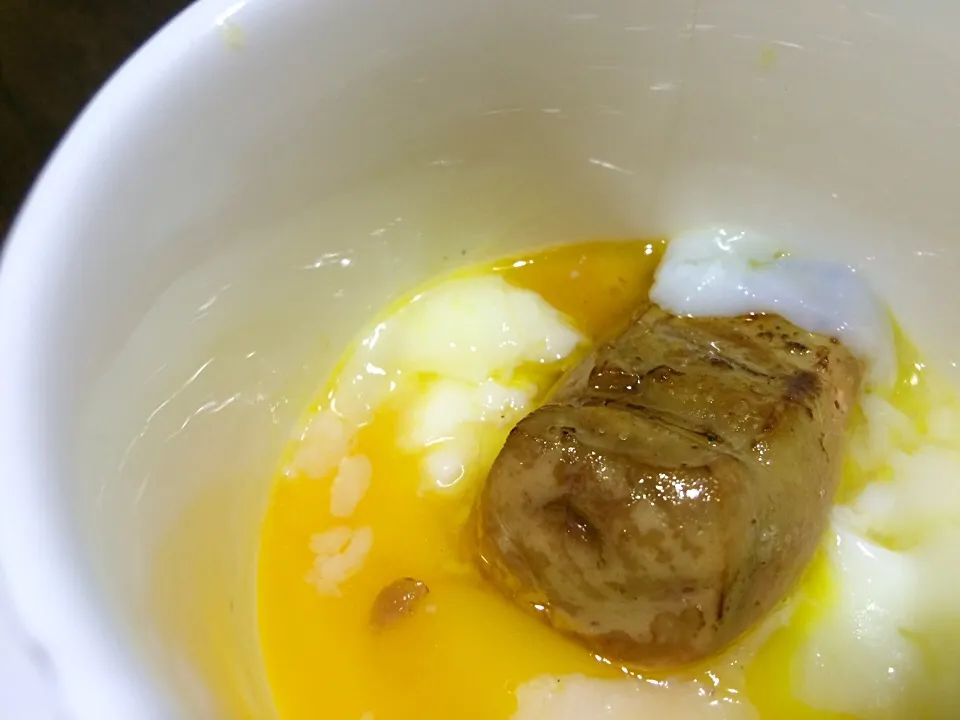 Soft-boiled Egg w Foie Gras topped with truffle salt|Carin Tayさん