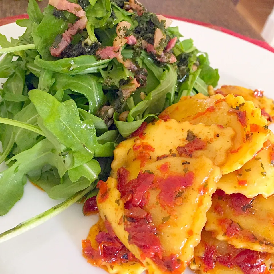 ”Mix Ravioli”  Drytomato&calotte sauce ”Rucola”bacon&Pistou sauce|平兵『Hippey』さん