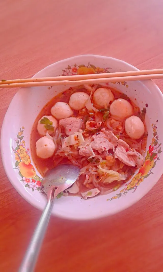 ก๋วยเตี๋ยว หมูลูกชิ้น เด้งงงง. 😊😊😊
#. ทำเอง By เชฟโบว์ 555 5. 🍜🍜🍜🍜🍜|Bokery Zaさん