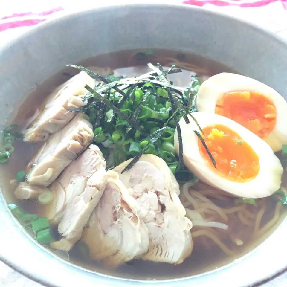 Snapdishの料理写真:ラーメン 〜山形の鳥中華風〜|アッツさん