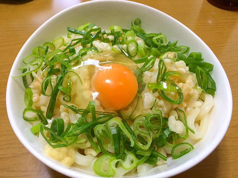 丸亀が混んでたので、家で釜玉うどん|友美さん