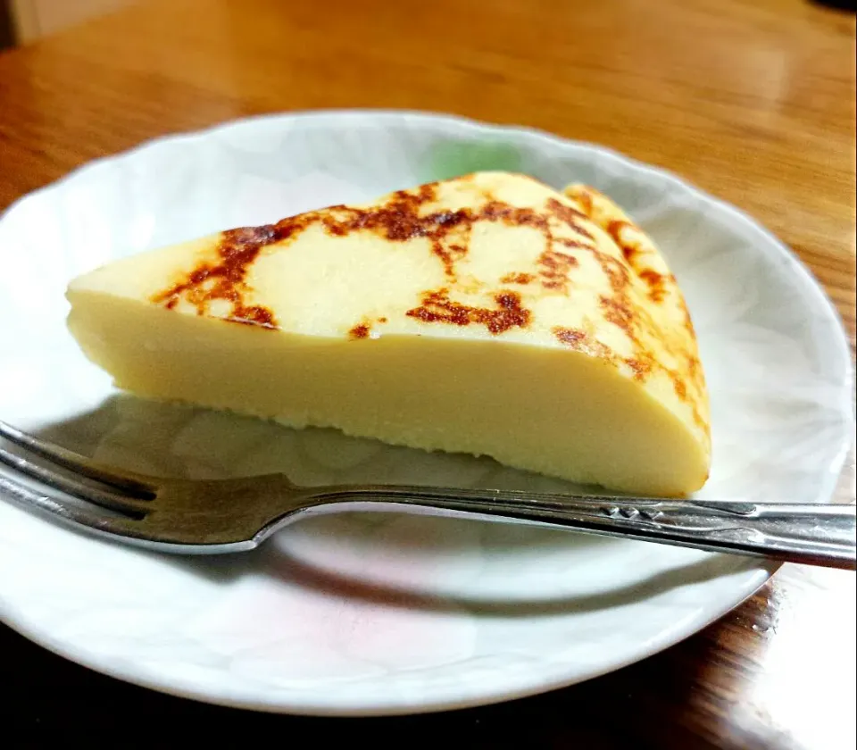 炊飯器チーズケーキ🙌思ってた以上にうまかった✨|ジュンさん