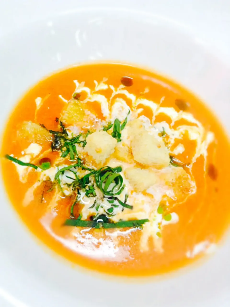 Tomato soup with garlic croutons|Ferd'zさん