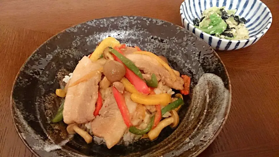 焼き肉丼、キャベツと海苔の塩胡麻サラダ|アンジェさん