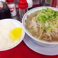 Snapdishの料理写真:ラーメン、ライス、餃子♡|Ayamamaさん