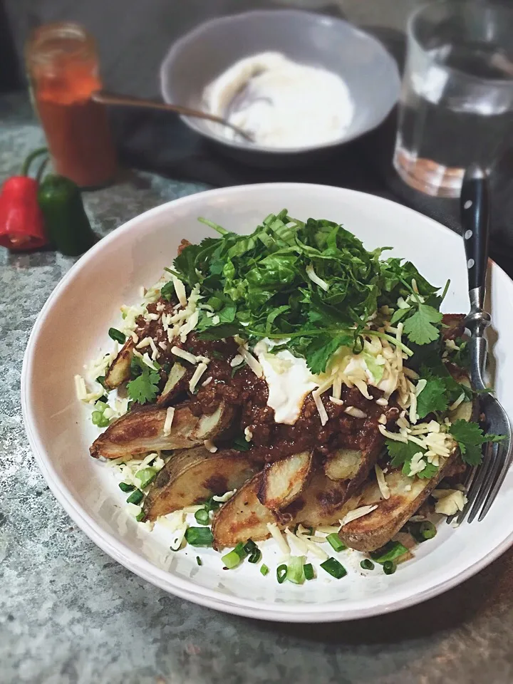 Roasted potato wedge with chili con carne|rick chanさん