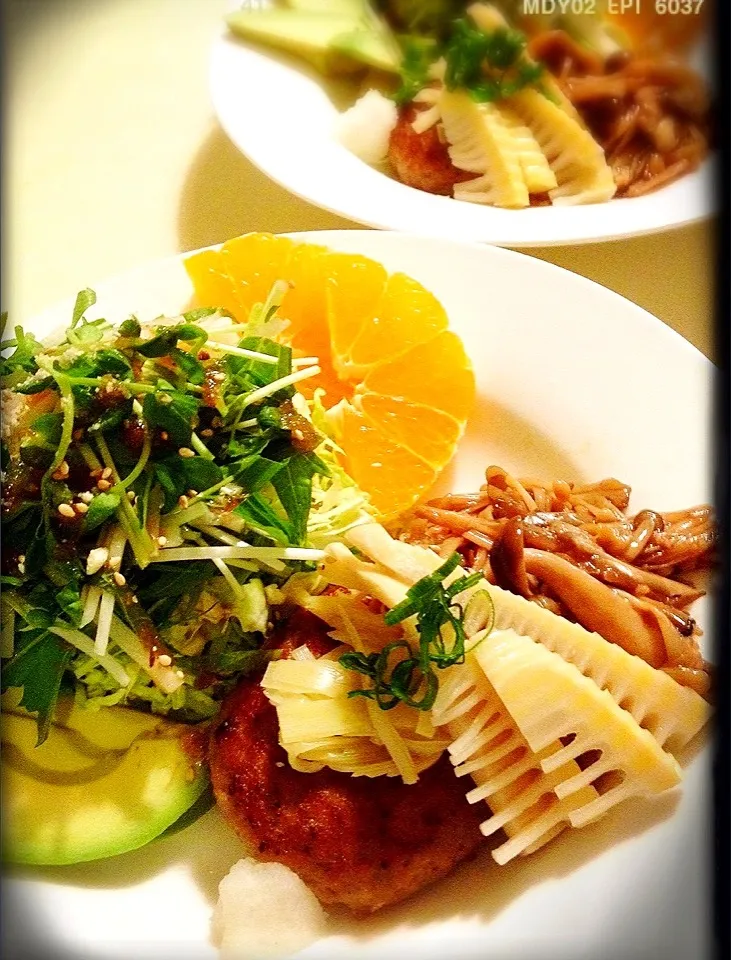 Snapdishの料理写真:ハンバーグにタケノコを添えて。Bamboo shoots on hamburger|toyamadaさん