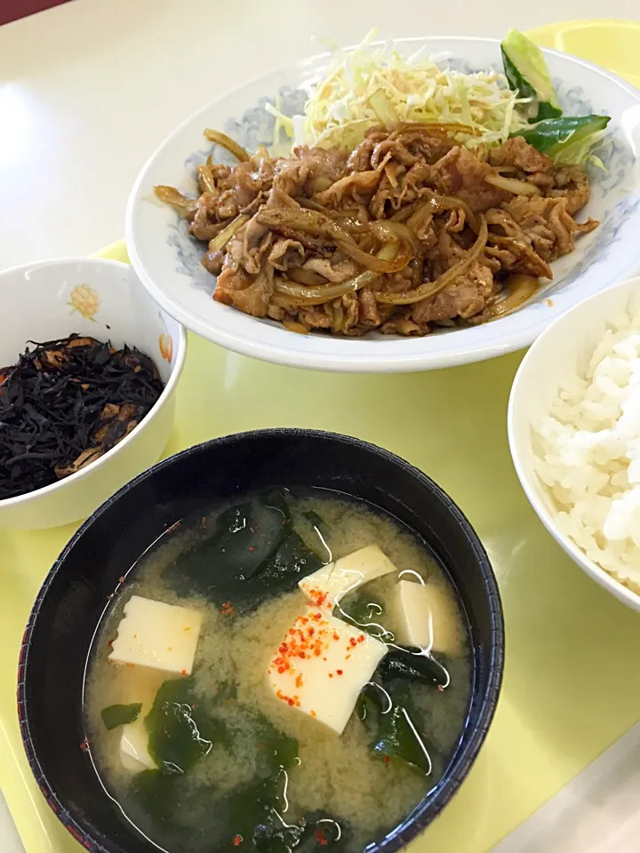 Snapdishの料理写真:生姜焼き定食|wildcat山猫さん