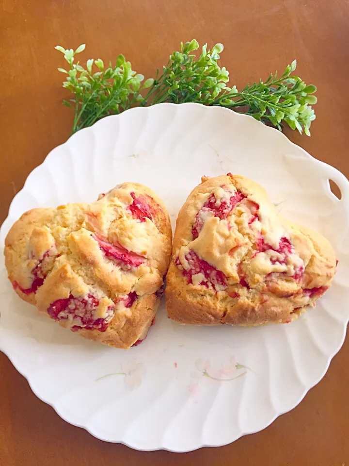 リーチさんの料理 フレッシュ苺のミルキーマフィン🍓|Miki (^_−)−☆さん