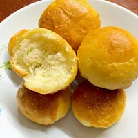 Snapdishの料理写真:My Little Butter Buns 😊😊|SweetLollipopさん