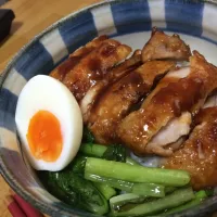 Snapdishの料理写真:鶏の照り焼き丼＊|ゆいさん