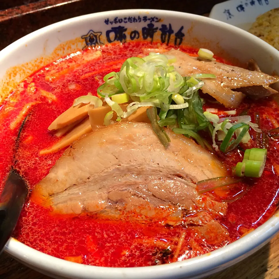 激辛ラーメン味噌の激辛。半チャーハンの半分食べた(o^^o)|しーさん