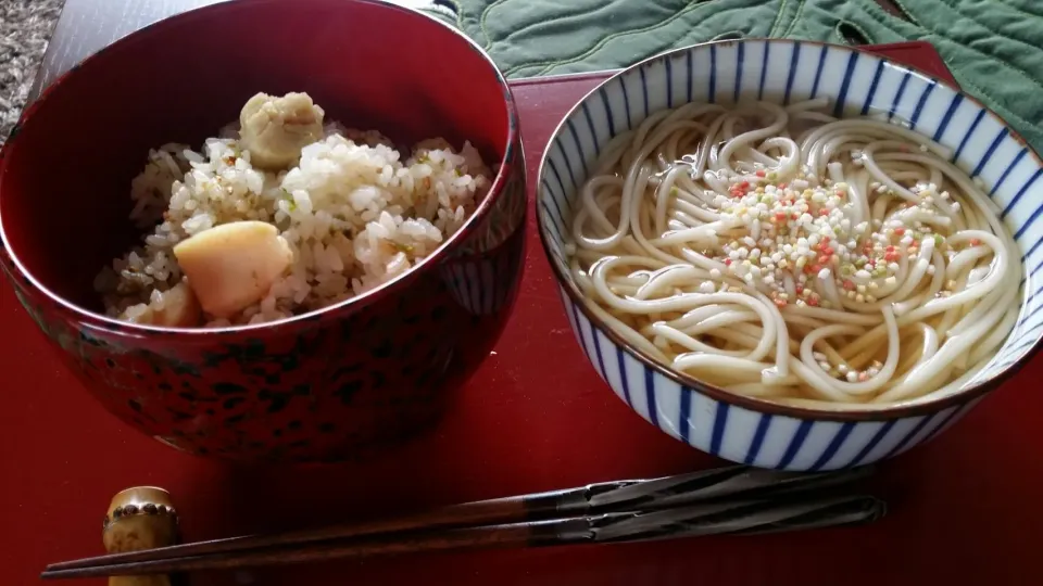 Snapdishの料理写真:ホタテと青さごはんに五島列島うどん|Ssさん