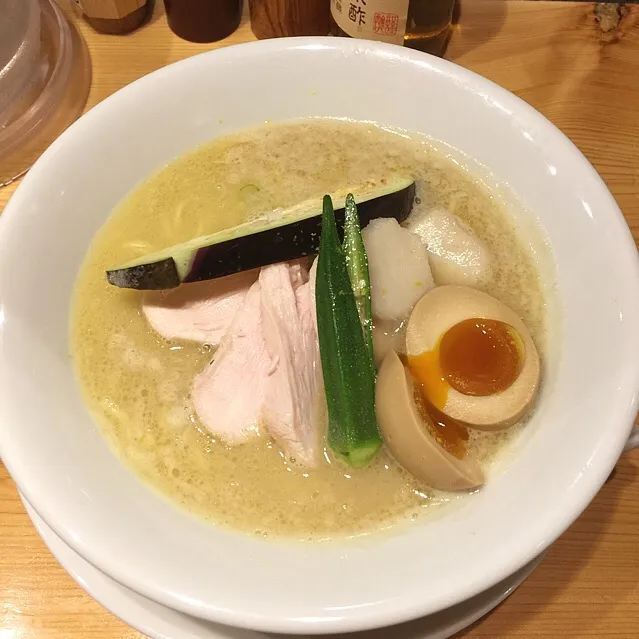 Snapdishの料理写真:鶏白湯SOBA|r1990297さん