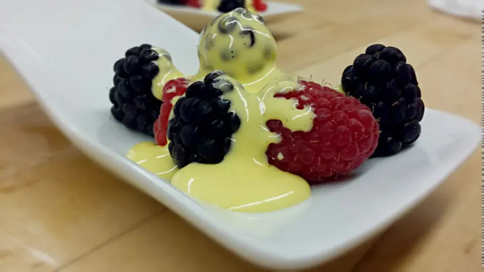 Fresh fruit with champagne sabayon|Sierra Perezさん