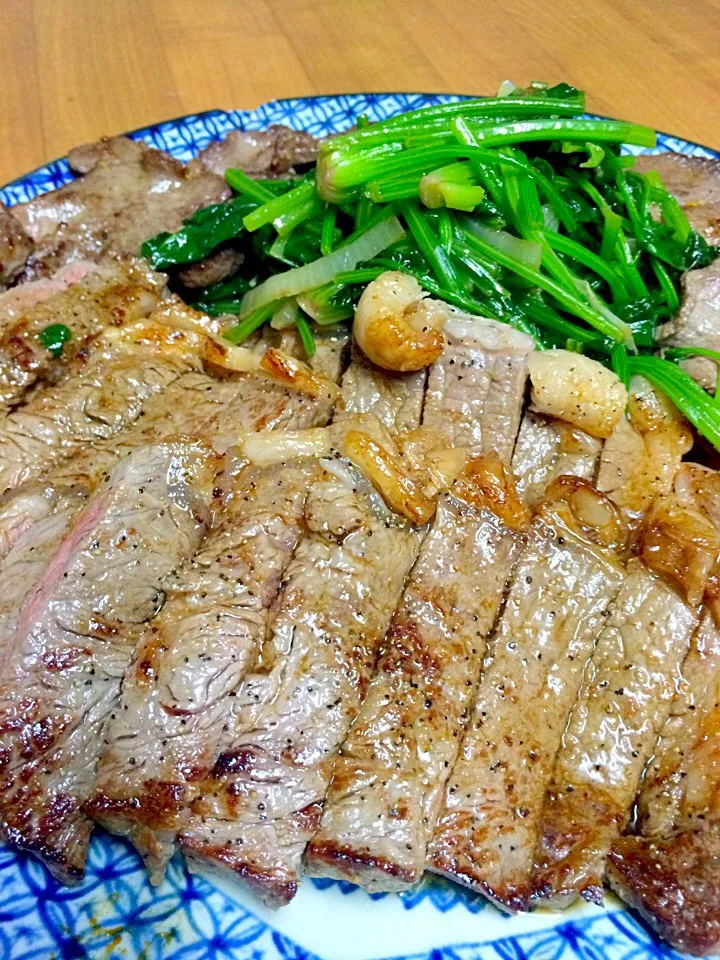 肉肉肉|まろまろさん